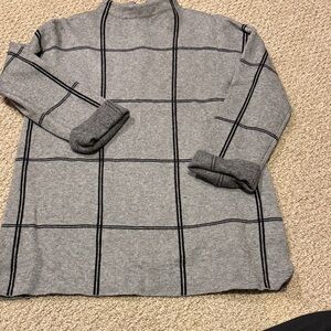Gray Checkered Women’s Sweater